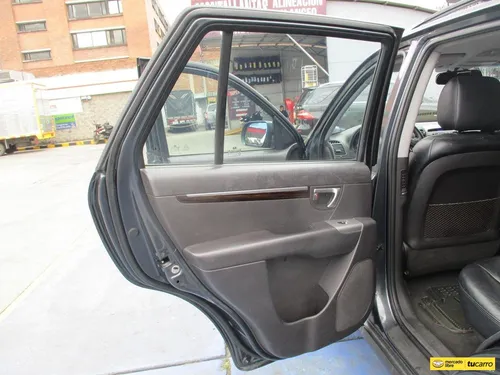 Hyundai Santa Fe Gl 4x2 2400cc Mt Aa