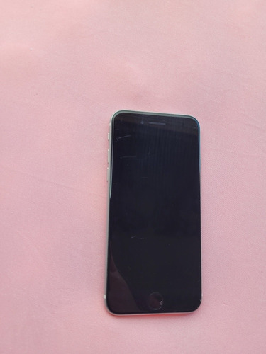 Apple iPhone SE 2nda Generacion 128 Gb Libre De Compañia (Usado)