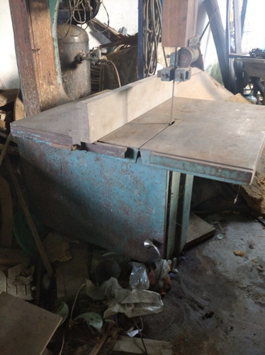 Maquina Sierra Cinta Industrial De Carpintería.