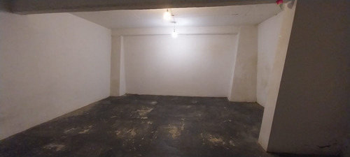 Excelente Local De 90 M2 Sobre Avenida!!!