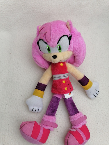 Peluche Original Amy Rose Sonic Boom Sega Tomy 20cm....... 