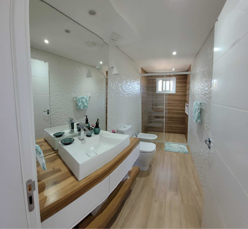 Imagen 10 de 12 de Lujosa Residencia A Estrenar Vendo Dentro Del Club Agua Vist