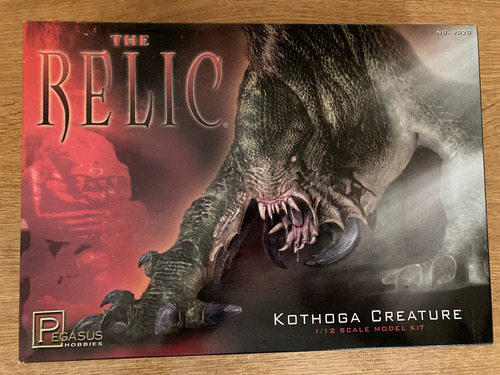 Modelo Kit The Relic Kothoga Creature. Pegasus Hobbies. (Usado)