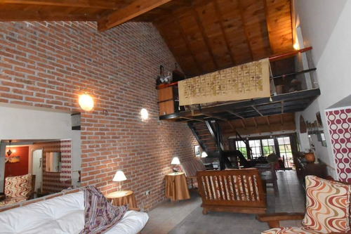 Imagen 2 de 17 de Excelente Chalet De 4 Amb C/ Pileta Y Playroom | Caisamar