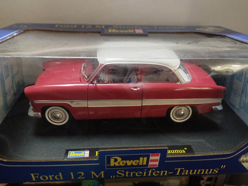 Auto Colecciion Ford Taunus 12m  Esc. 1 18  24 Cm Revell