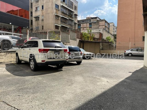 Apartamento En Alquiler En Los Chaguaramos Mls: 25-17947 Linda Sahhar