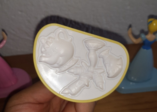 3 Muñecas Pequeñas Princesas Disney Bella Aurora Cenicienta (Usado)