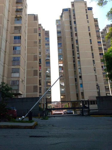 Imagen 1 de 14 de Laurayjorge Sky Group Focus Vende Excelente Apartamento