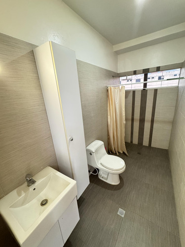 Townhouse En Naguanagua Sector Manantial Res. Naiguata (ch)