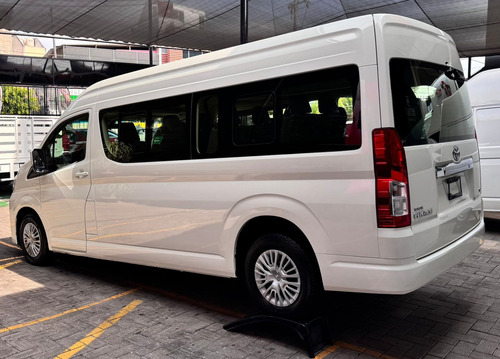 Toyota Hiace Gl 12 Pasajeros 2021 #3034