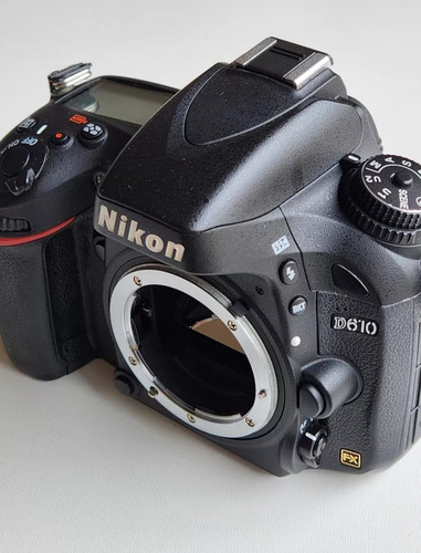 Câmera Digital Nikon D610 - 112k De Clicks - Exelente Estado Preto