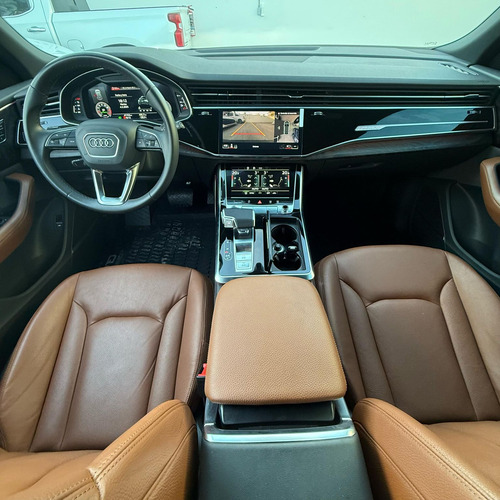 Audi Q8 2021