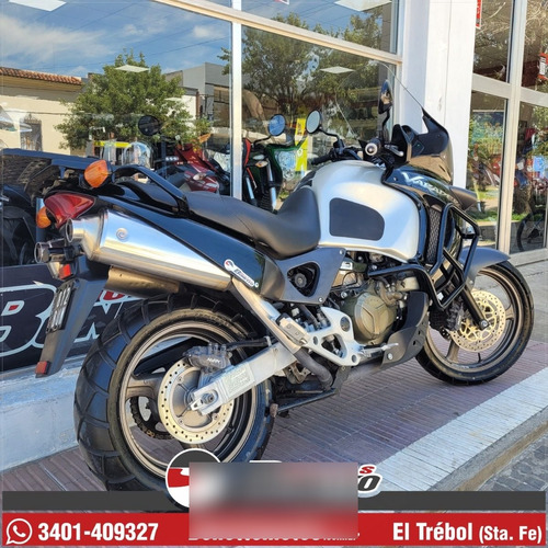 Imagen 4 de 8 de Honda Varadero Xl1000v (no V Strom No Transalp Ni Tenere )