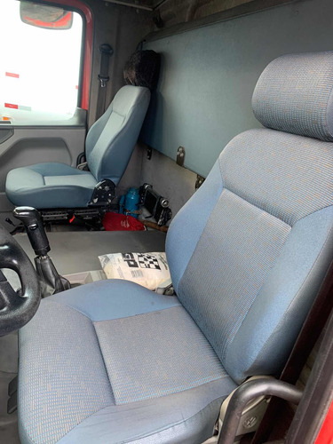 Imagem 8 de 11 de Volkswagen 24250 Constellation