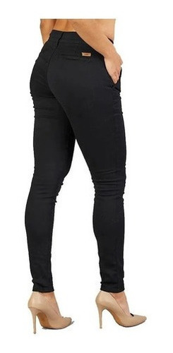 Imagen 2 de 5 de Pantalon Oggi Jeans Mujer Gabardina Negro Chinos Skinny