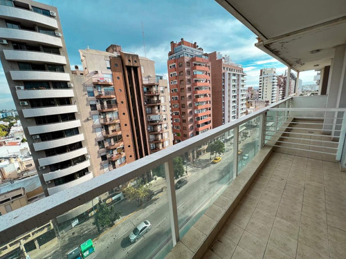 Imagen 2 de 7 de Zona Patio Olmos. Dpto 1 Dor . Moderno Y Funcional .