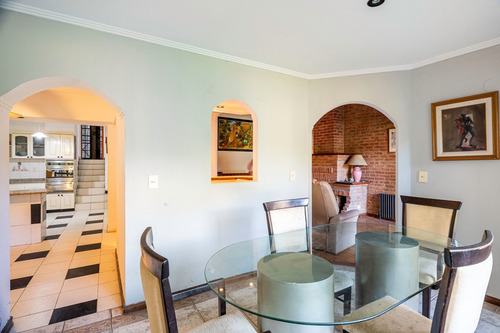 Imagen 16 de 30 de Casa En Venta En Saavedra Jardin Pileta Y Cocheras
