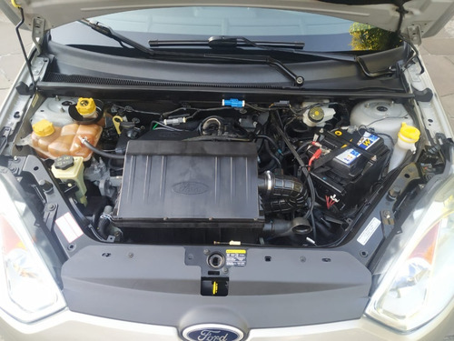 Ford/fiesta Sedan Class 1.6, Excelente Estado