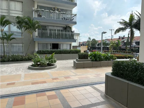Venta Apartamento 74 Mts2 En La Flora, Norte De Cali 13264-1
