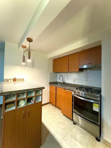 Apartamento En Venta En Gran Granada. Cod V1104017