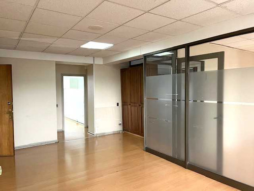 Oficina De 5 Privados, En Centro De Temuco (74299)