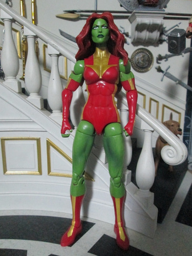 Lyra Savage She Hulk - Prototipo Marvel Legends