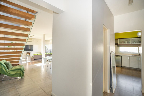 Penthouse Único En Haedo Con Terraza Y Cochera