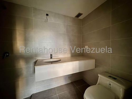 Apartamento En Venta Country Club Mls#25-16766 Xiolimar Lozano