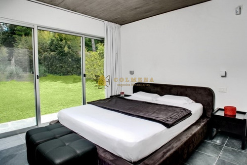 Moderna Casa San Rafael- Ref: 2463