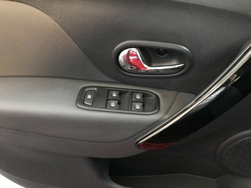 Imagen 15 de 15 de Renault Sandero 1.6 16v Intense(jcf)