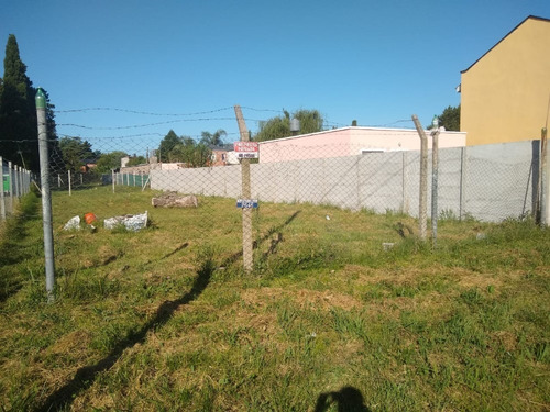 Terreno En Pilar Zona De Quintas. 359 Metros ****