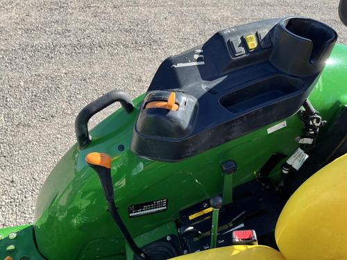 John Deere 5050e