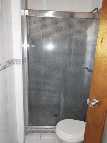 Imagen 11 de 16 de Leal Pérez Vende Townhouse En Mañongo, Res Monte Libano