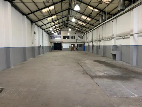 Gran Galpon Industrial, Deposito, Oficinas 800 Mts Prox Avenidas