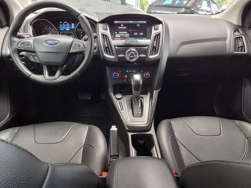 Ford Focus 2.0 Titanium Flex Powershift 4p