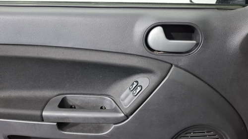Ford Fiesta 1.6 Ambiente Plus