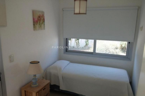 Casa En Venta De 4 Dormitorios En La Barra -ref:3946