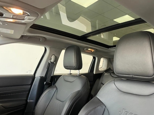 Imagen 11 de 18 de Jeep Compass 1.3 T270 Longitude
