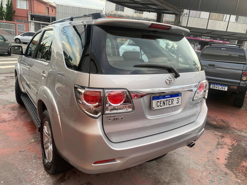 Imagem 3 de 15 de Toyota Sw4 2013 3.0 Srv 7l 4x4 Aut. 5p