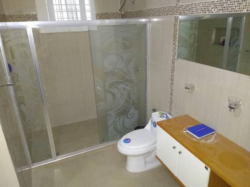 Imagen 16 de 30 de En Venta Casa Quinta Ubicada En Barrio Sucre, Muy Amplia