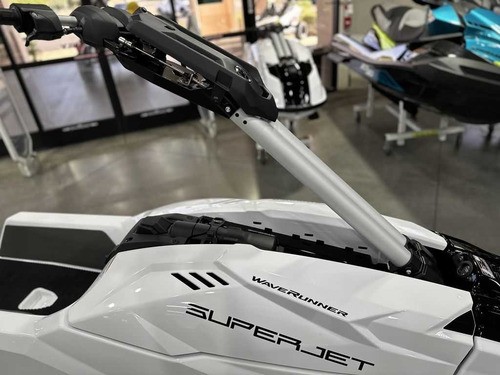Yamaha Super Jet 1050 2025 4 Tempos 4t Kawasaki Sxr 1500 800