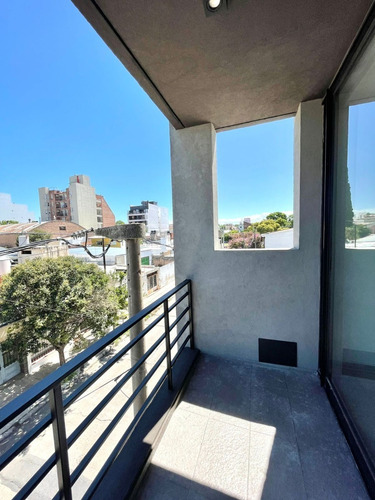 Imagen 24 de 26 de Dpto C/ Balcon, Terraza Y Asador - A Cuadras De Nuevo Centro Shopping