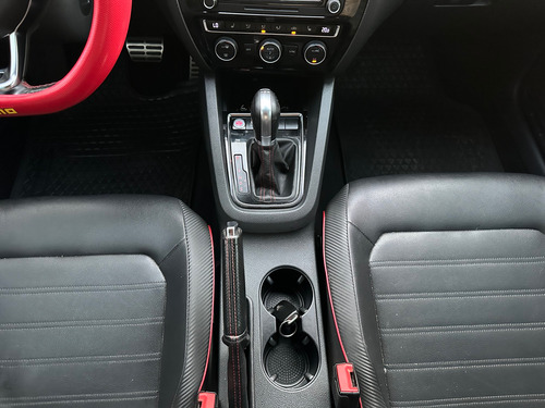 Volkswagen Jetta 2.0 Gli At