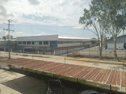 Galpones En Venta En La Florida Zona Industrial Los Crillito