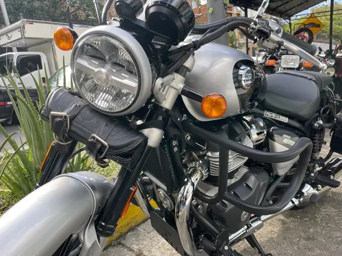 Super Meteor 650
