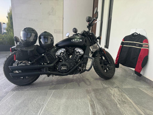 Motocicleta Tipo Chopper, Color Negra
