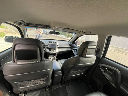 Toyota RAV4 2.4 4x2 Aut. 5p