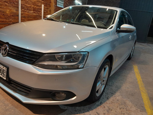 Volkswagen Vento 2.5 Luxury 170cv