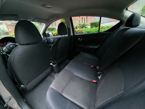 Nissan Versa 1.6 Advance