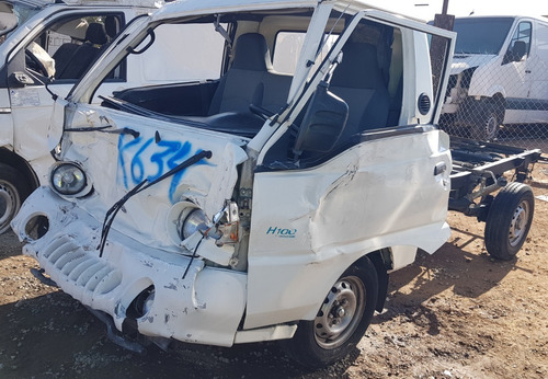 Imagen 1 de 14 de Hiundai H100 Chasis Cabina Gasolina Por Partes